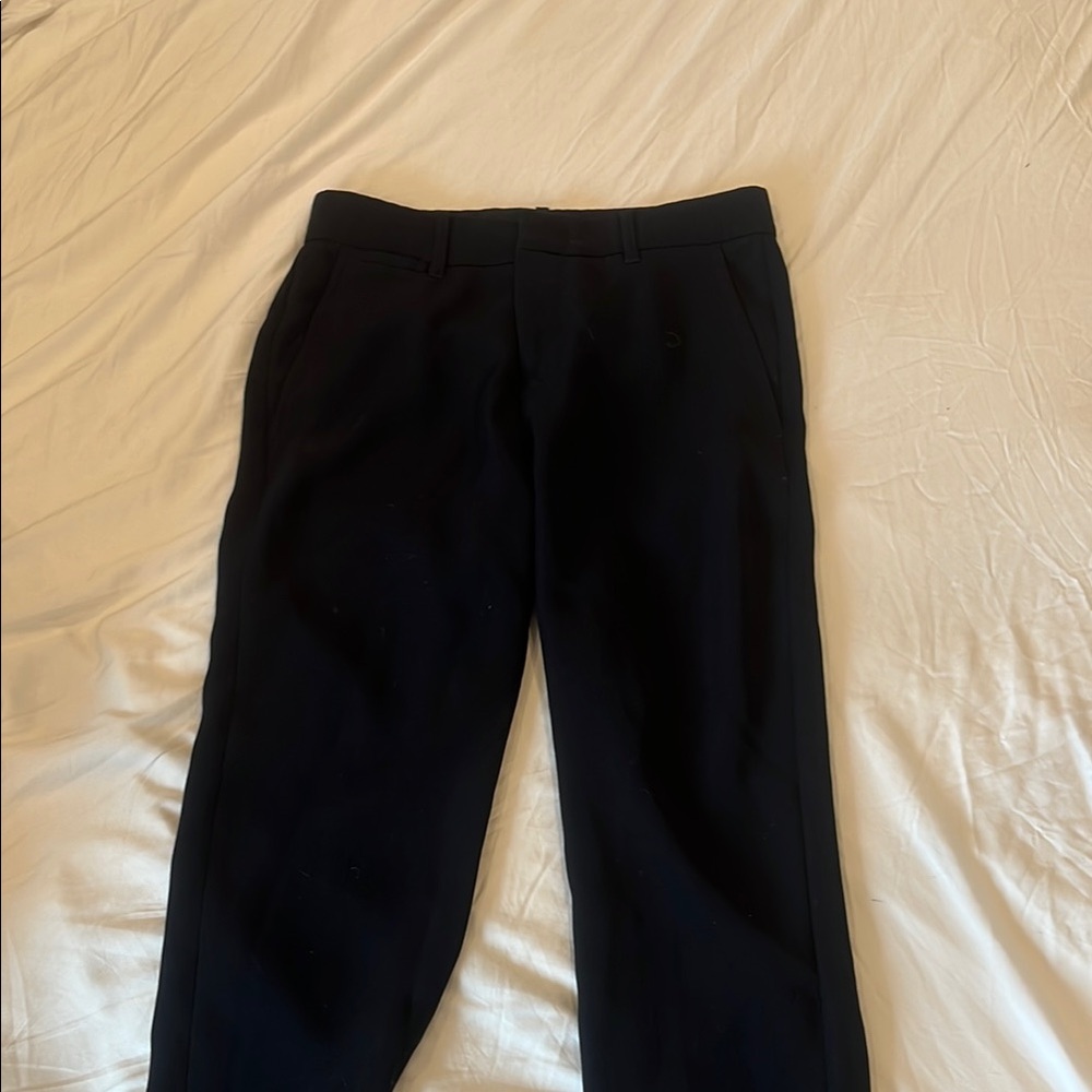 Vince Black Dress Pants with Classic Design